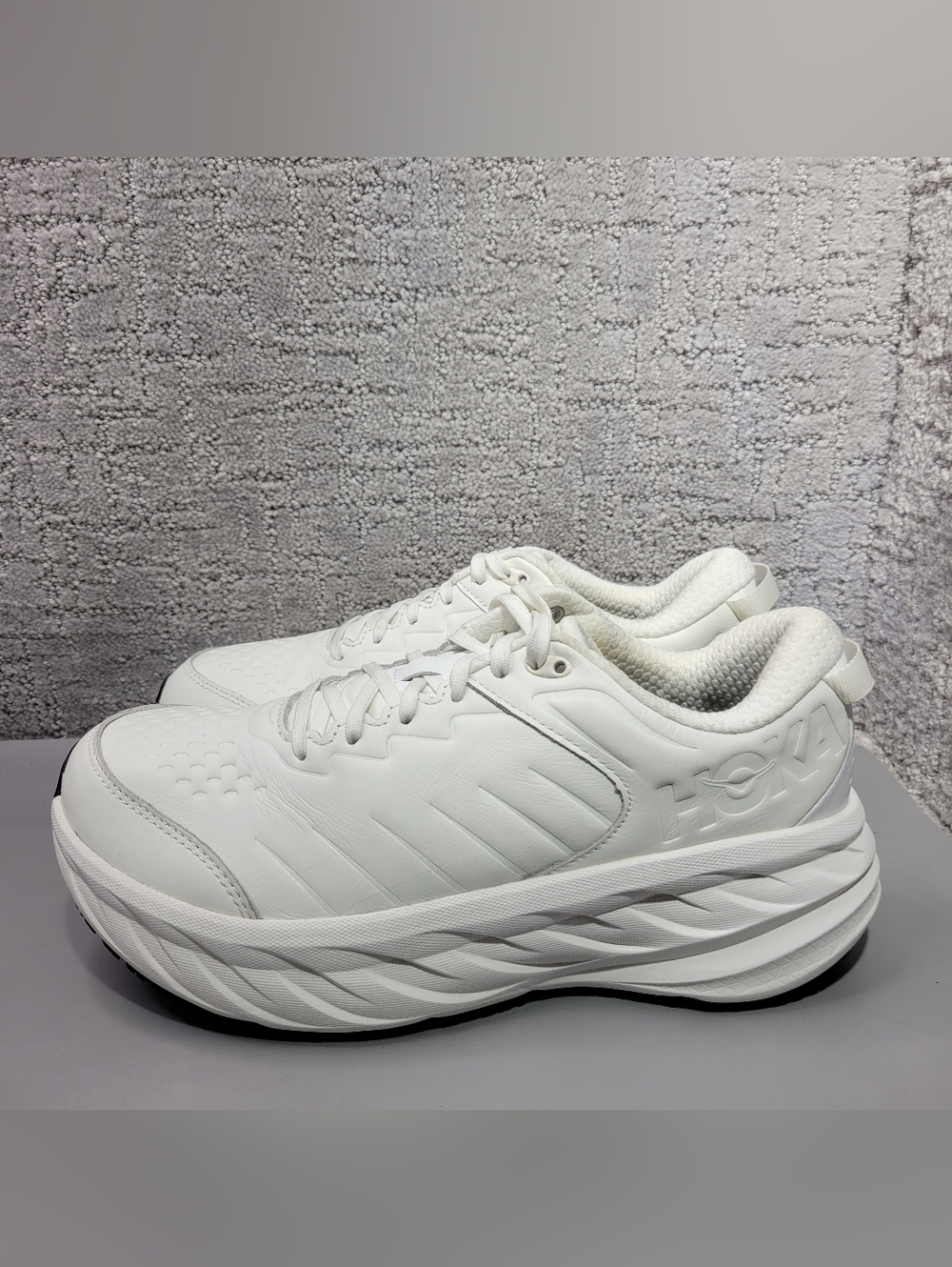 Hoka One One Bondi SR Wide Men's Size US 9 2E White Leather Athletic Sneakers.